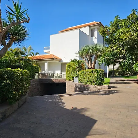 Karat Oasis Del Duque Villa