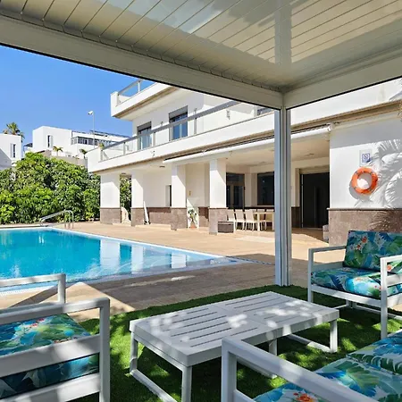 Karat Oasis Del Duque Costa Adeje (Tenerife)